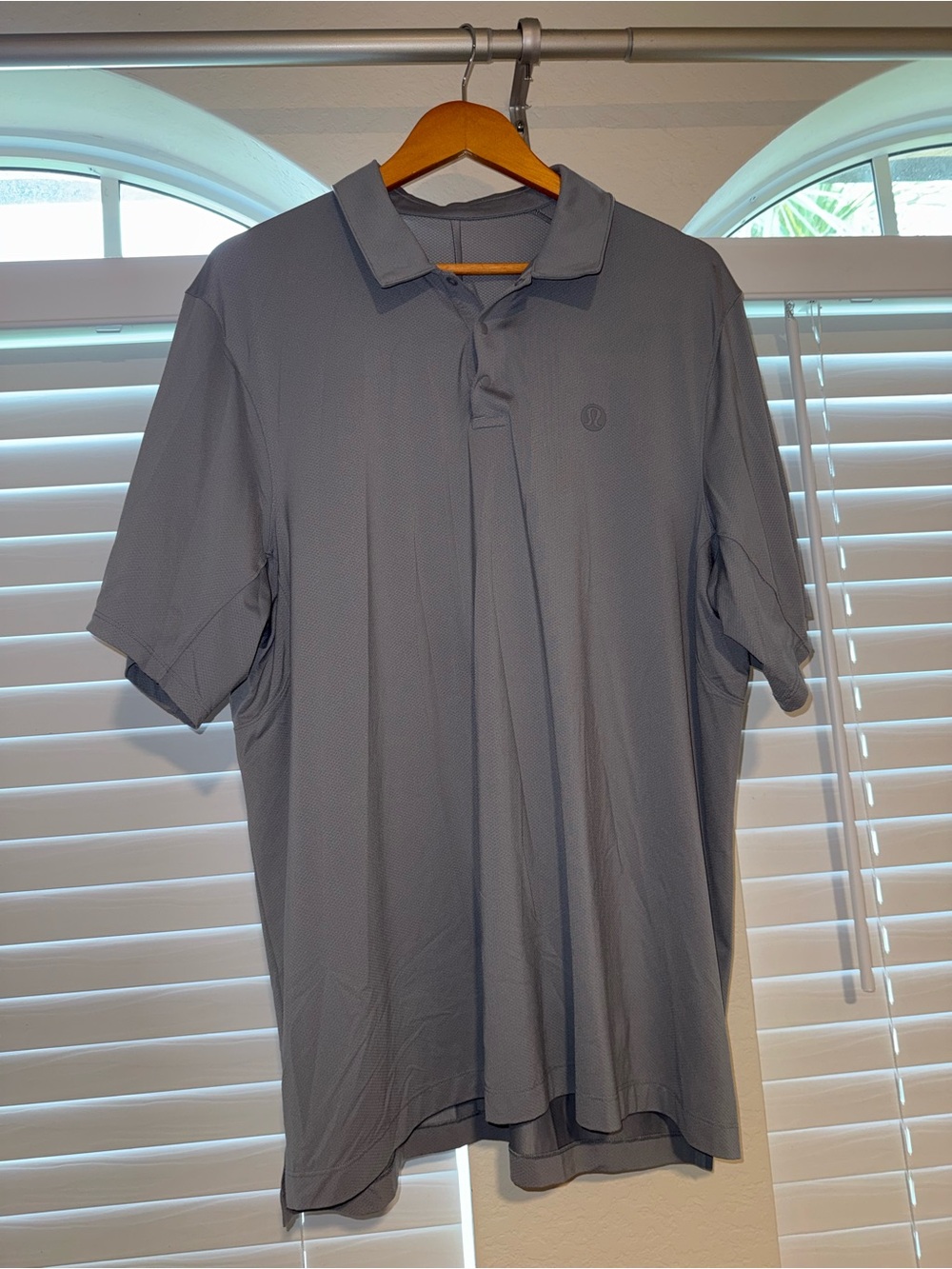 Lululemon Evolution Polo Men’s XL Gray Performance Golf Shirt